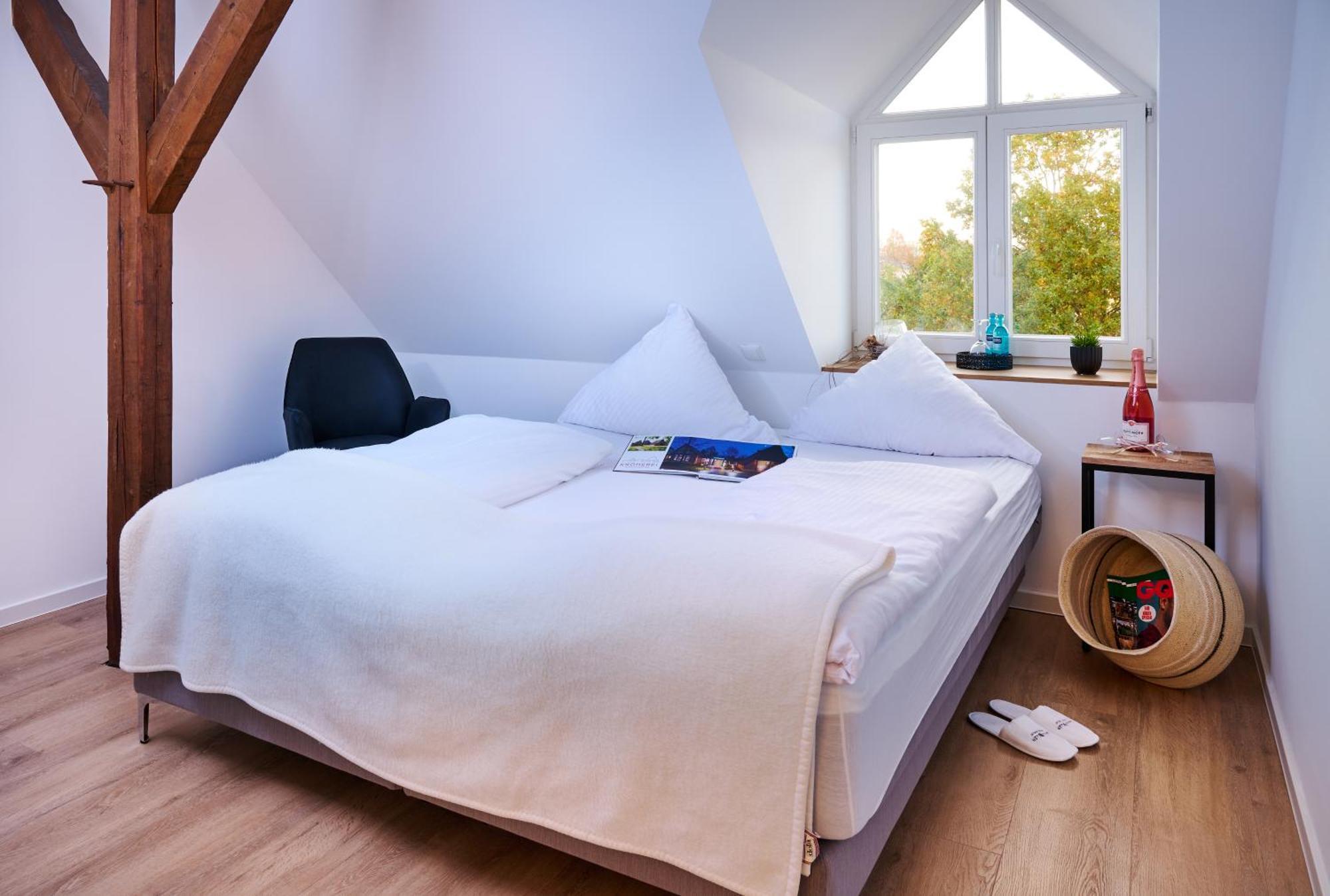 Hotel Restaurant Zur Linde ヴェスターシュテーデ エクステリア 写真